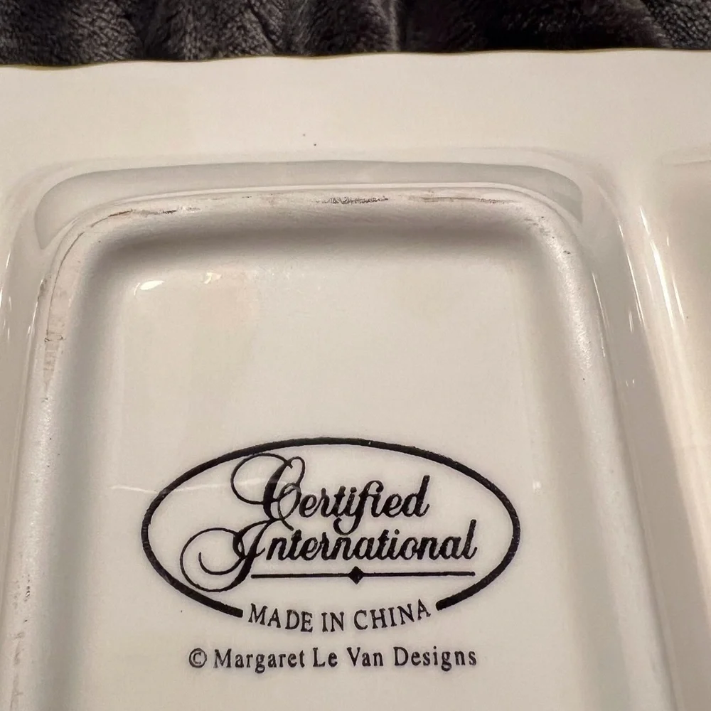 Margaret Lee Van Relish Dish